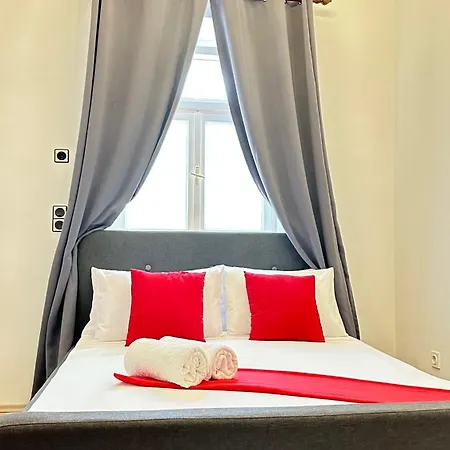 On Location, With Pool, Sea View And Exotic Garden * Split