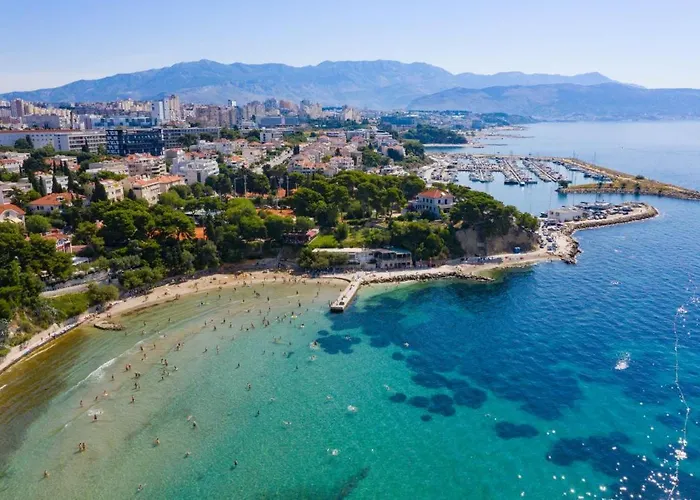 Appartamento On Location, With Pool, Sea View And Exotic Garden Spalato