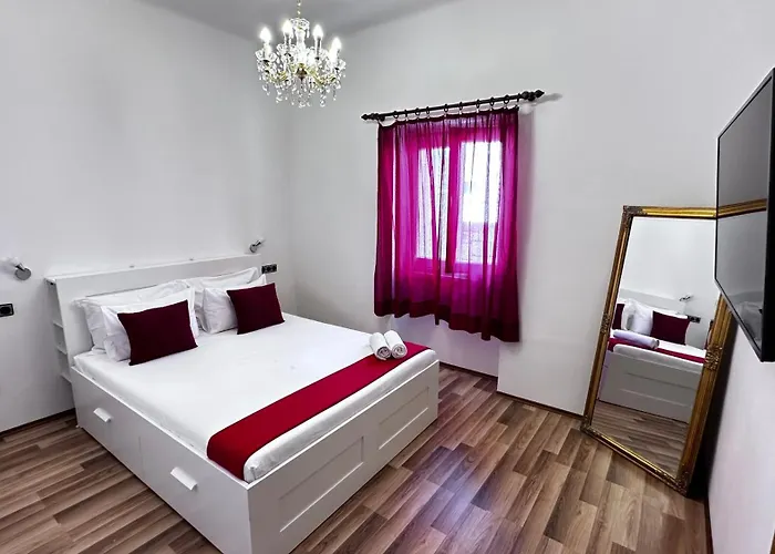 On Location, With Pool, Sea View And Exotic Garden Spalato