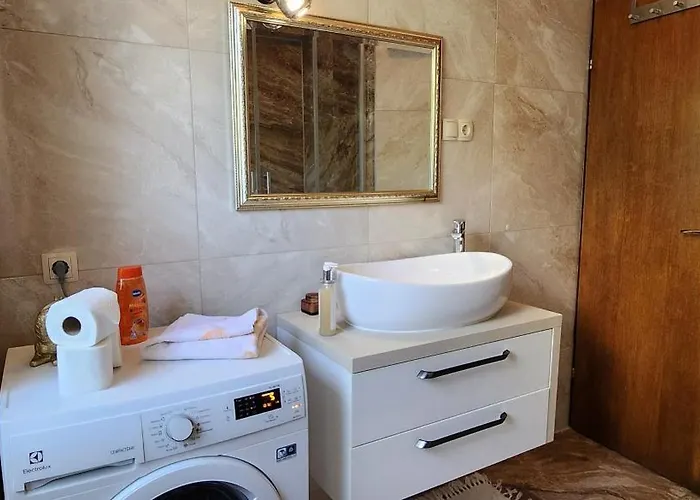 On Location, With Pool, Sea View And Exotic Garden Spalato