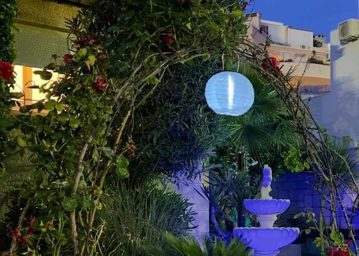 On Location, With Pool, Sea View And Exotic Garden Spalato