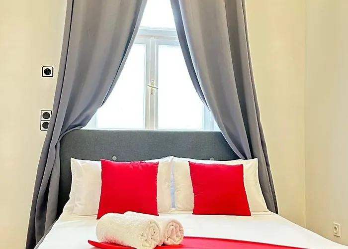 On Location, With Pool, Sea View And Exotic Garden * Spalato