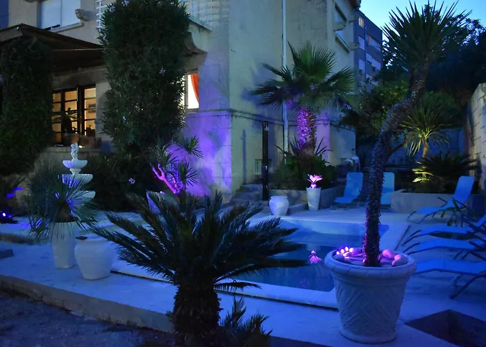 On Location, With Pool, Sea View And Exotic Garden Appartamento *