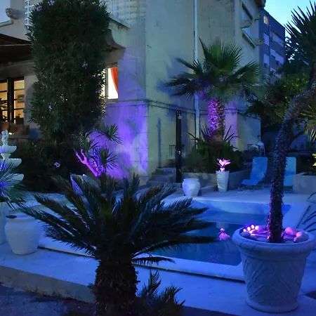 On Location, With Pool, Sea View And Exotic Garden Apartman *